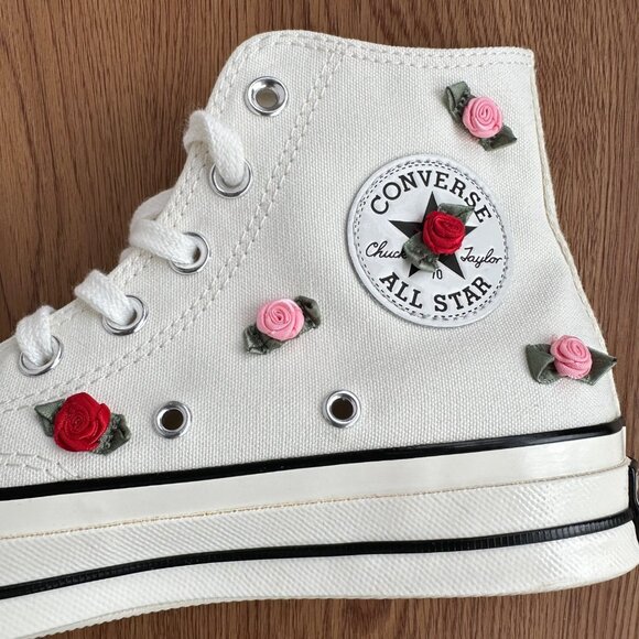 🌹Converse Chuck 70 Valentine 3D Rose Embroidered Hi 6 Men's Beige Heart A10637C - Picture 6 of 11
